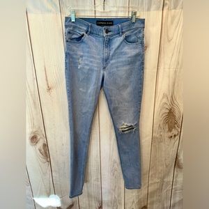 EUC - Express High Rise Jean Legging Distressed